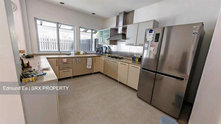Bright Hill Crescent (D20), Terrace #550237671